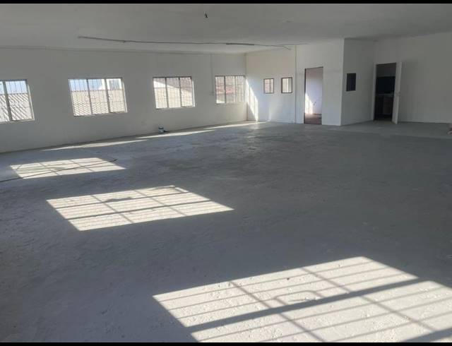 BUSINESS PROPERTY TO RENT IN WINDERMERE